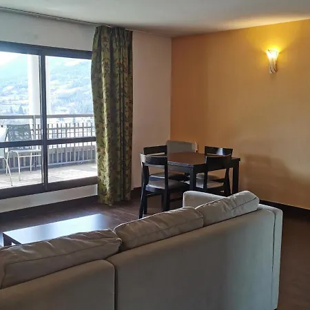 Apartment T3 Avec Terrasse Et Piscine A - Chateau Des Magnans - Fr-1-165b-22 Jausiers